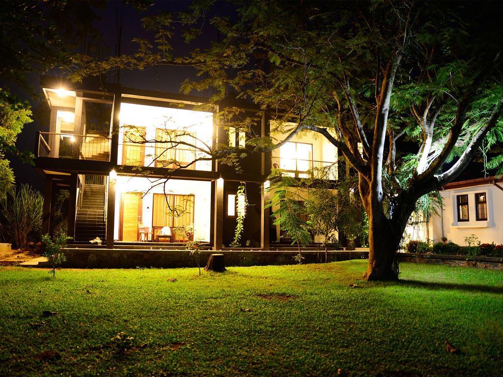 Bed and Breakfast Dambulla Rock Arch Esterno foto