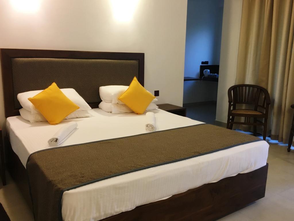 Bed and Breakfast Dambulla Rock Arch Esterno foto